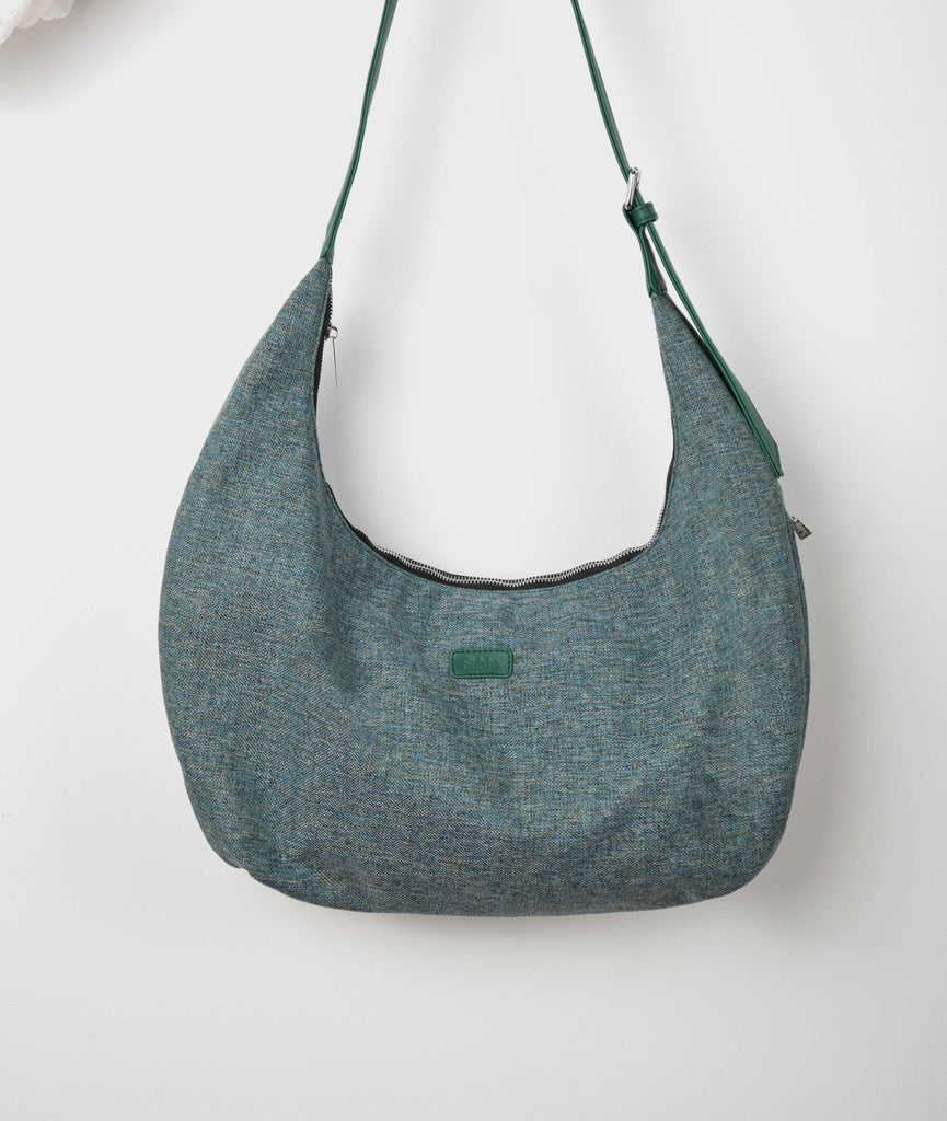 Maxi Karin Esmeralda